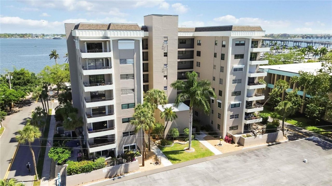 1400 Barcarrota Boulevard, Unit 201, Bradenton, FL 34205 Photo