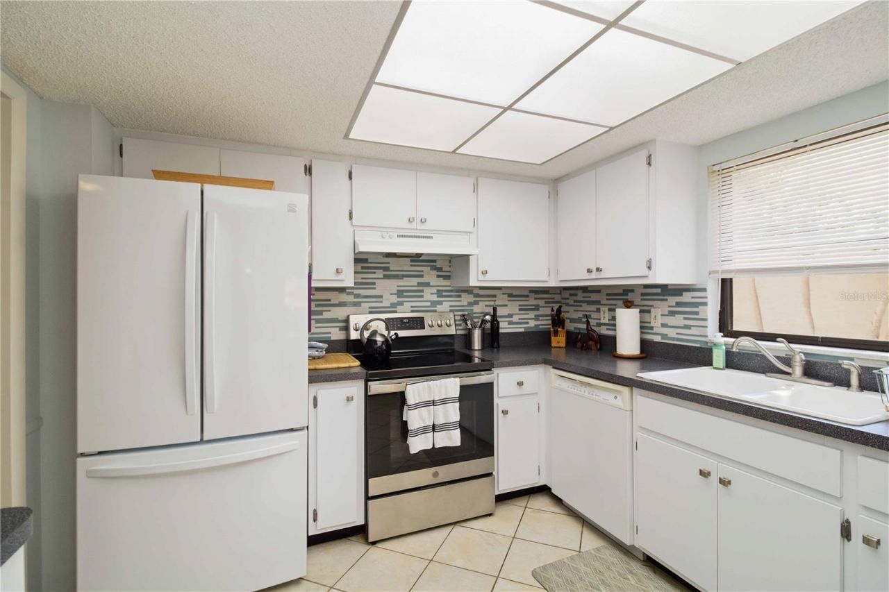 1400 Barcarrota Boulevard, Unit 201, Bradenton, FL 34205 Photo