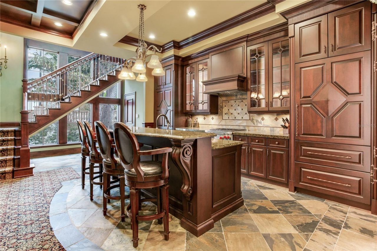 52 Ladoga Avenue, Tampa, FL 33606 Photo