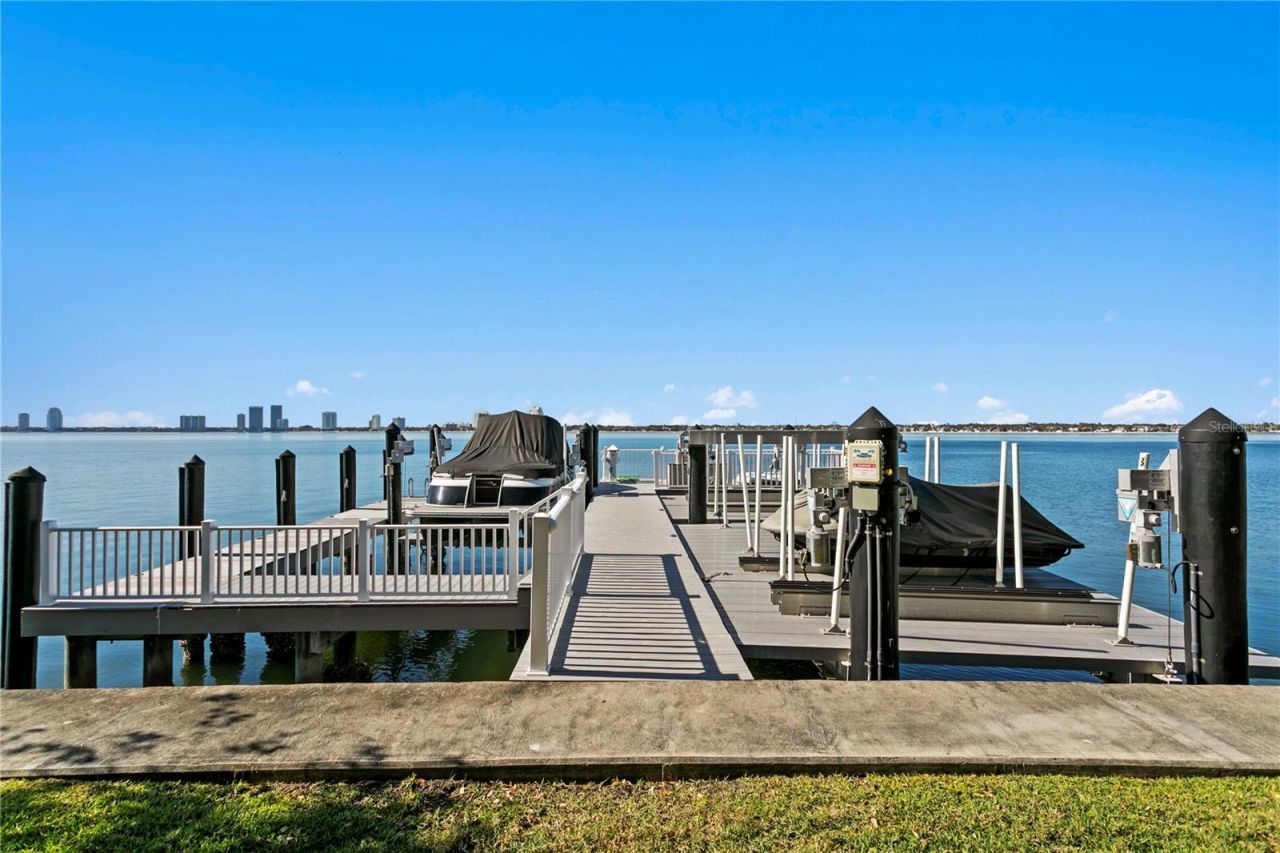 52 Ladoga Avenue, Tampa, FL 33606 Photo