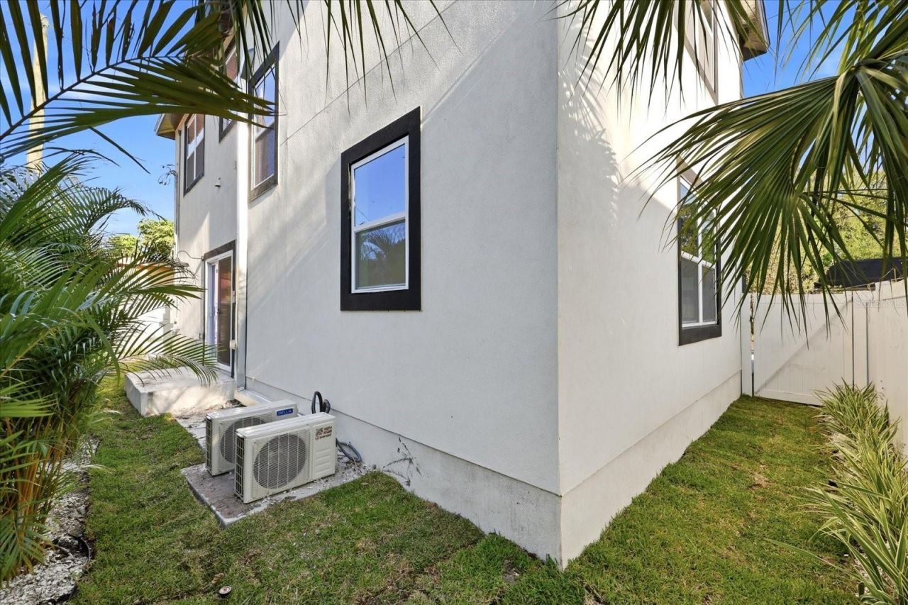 1235 11th Avenue S, Saint Petersburg, FL 33705 Photo