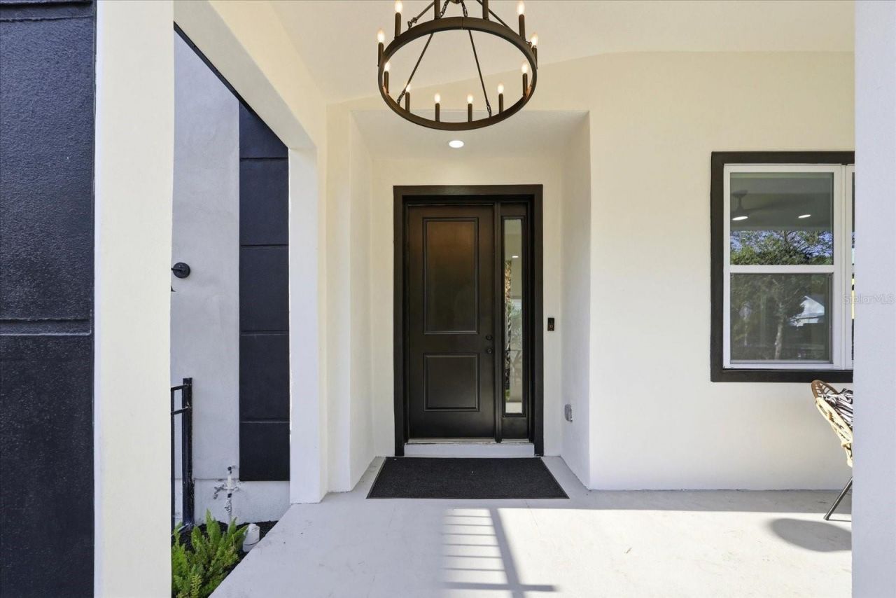 1235 11th Avenue S, Saint Petersburg, FL 33705 Photo