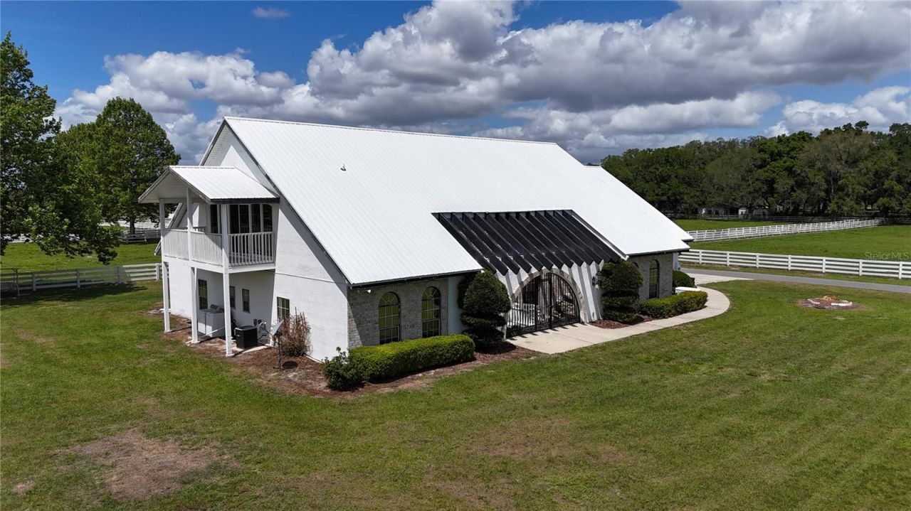 4450 SE 216th Avenue, Morriston, FL 32668 Photo