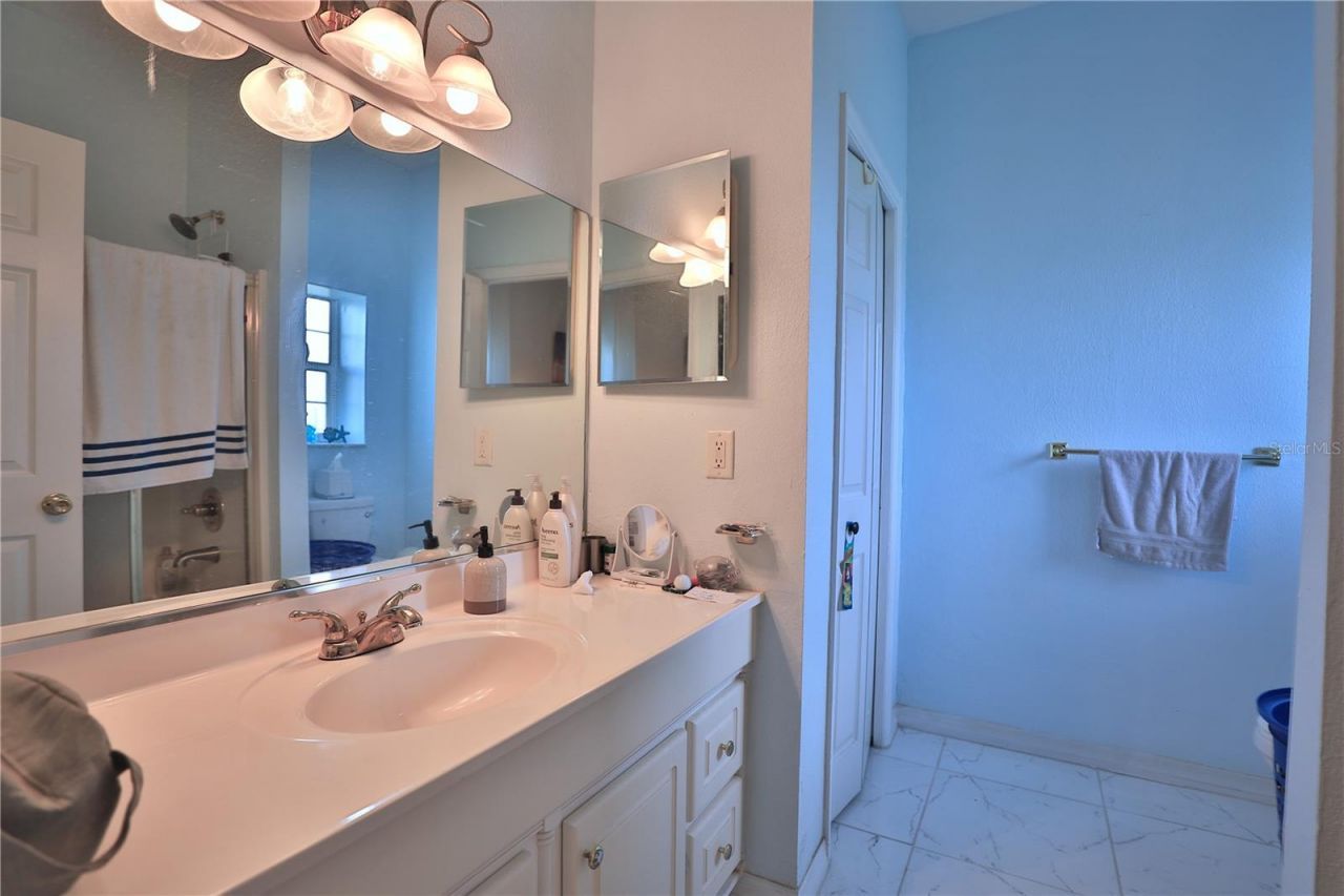 4450 SE 216th Avenue, Morriston, FL 32668 Photo