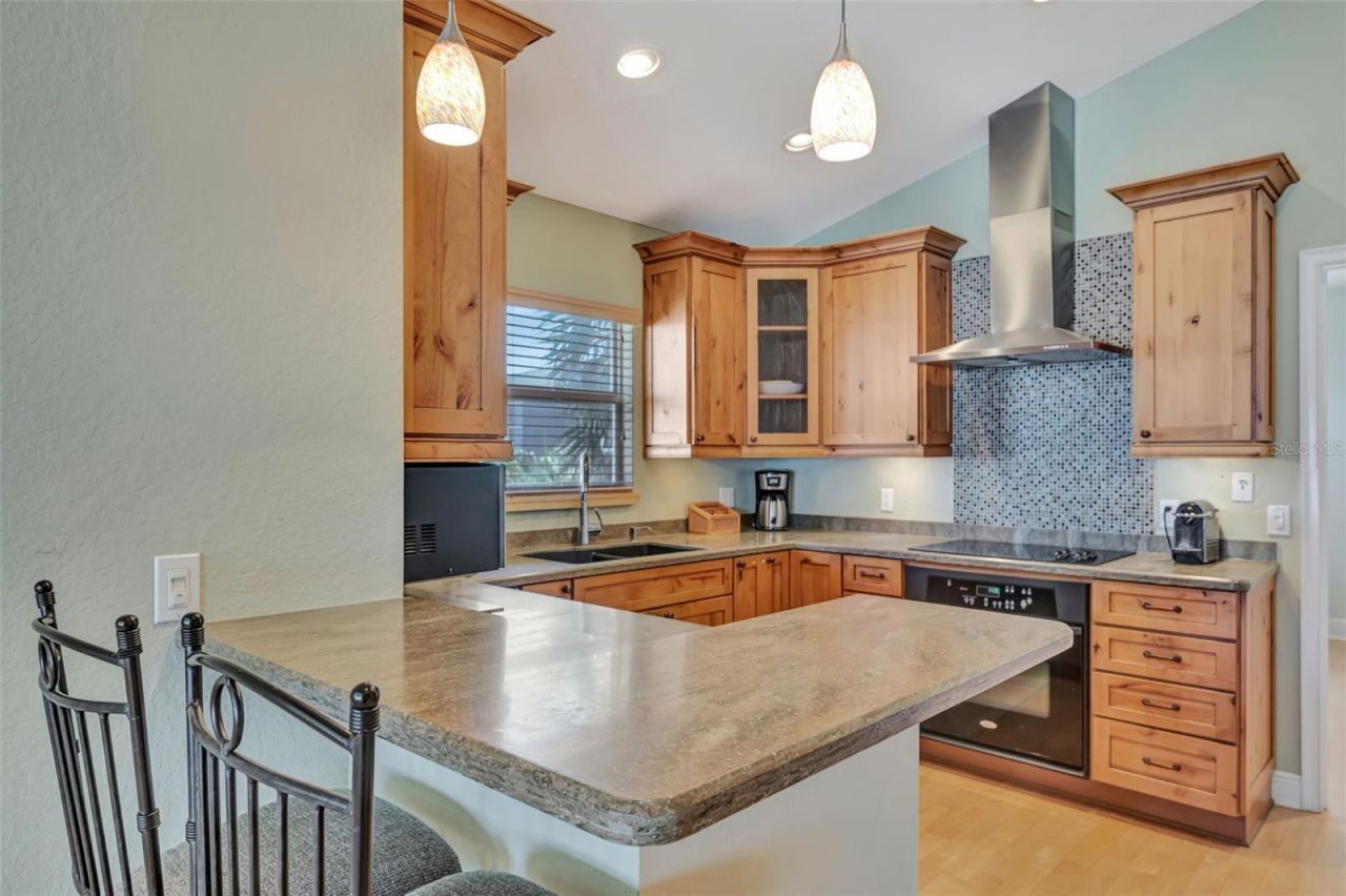 1105 Gulf Drive S, Unit 3, Bradenton Beach, FL 34217 Photo