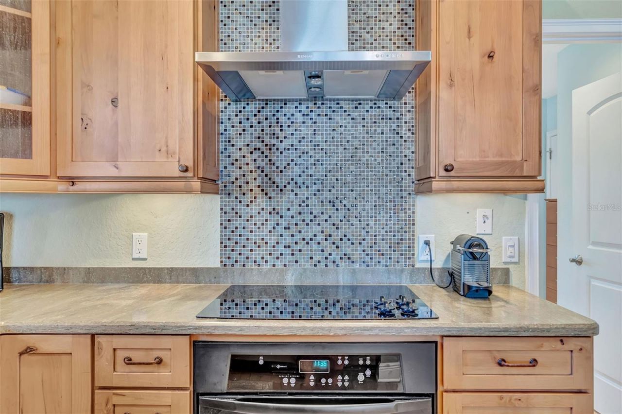 1105 Gulf Drive S, Unit 3, Bradenton Beach, FL 34217 Photo