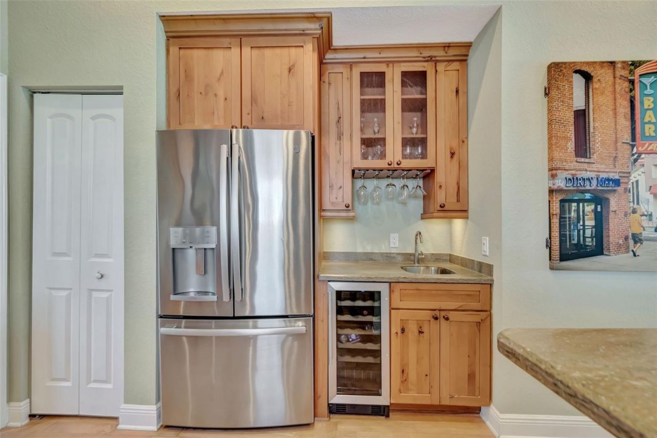 1105 Gulf Drive S, Unit 3, Bradenton Beach, FL 34217 Photo