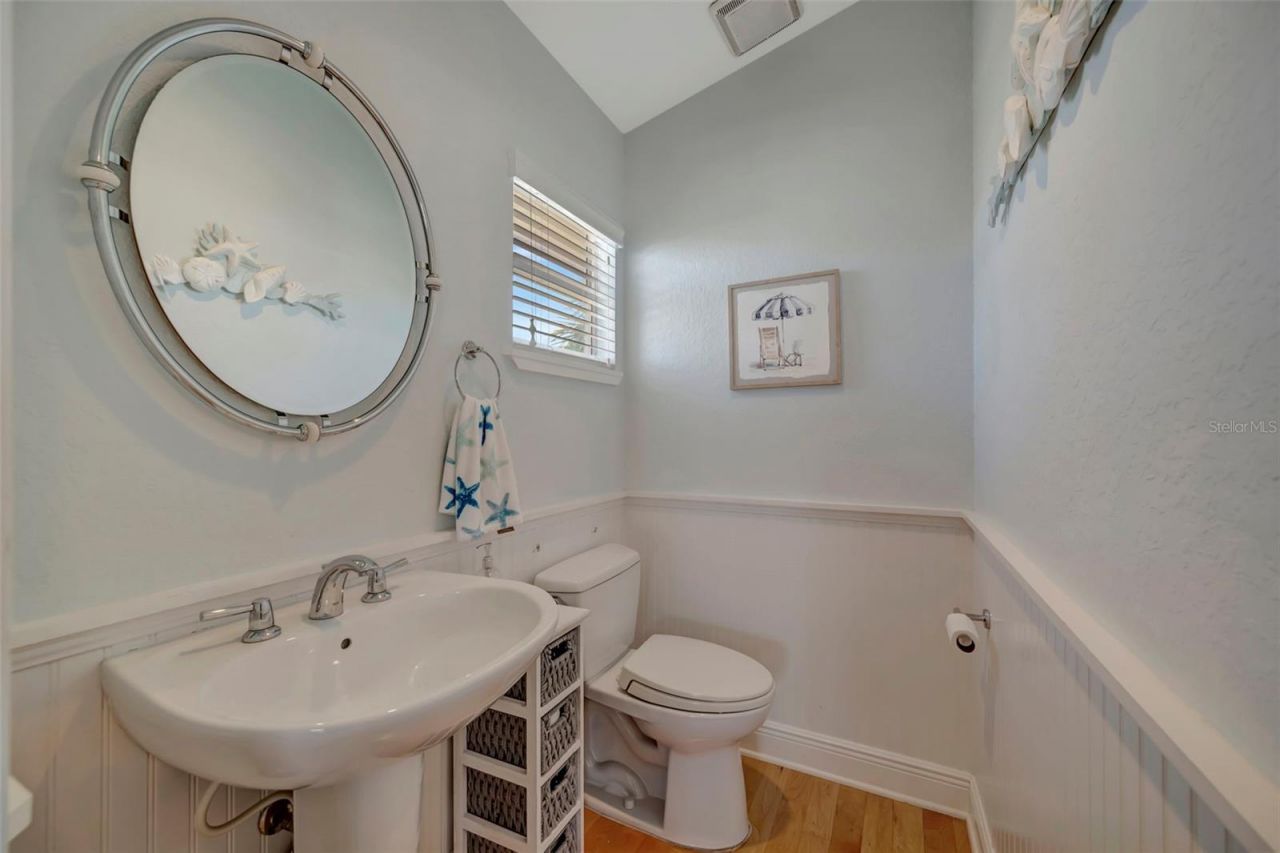 1105 Gulf Drive S, Unit 3, Bradenton Beach, FL 34217 Photo