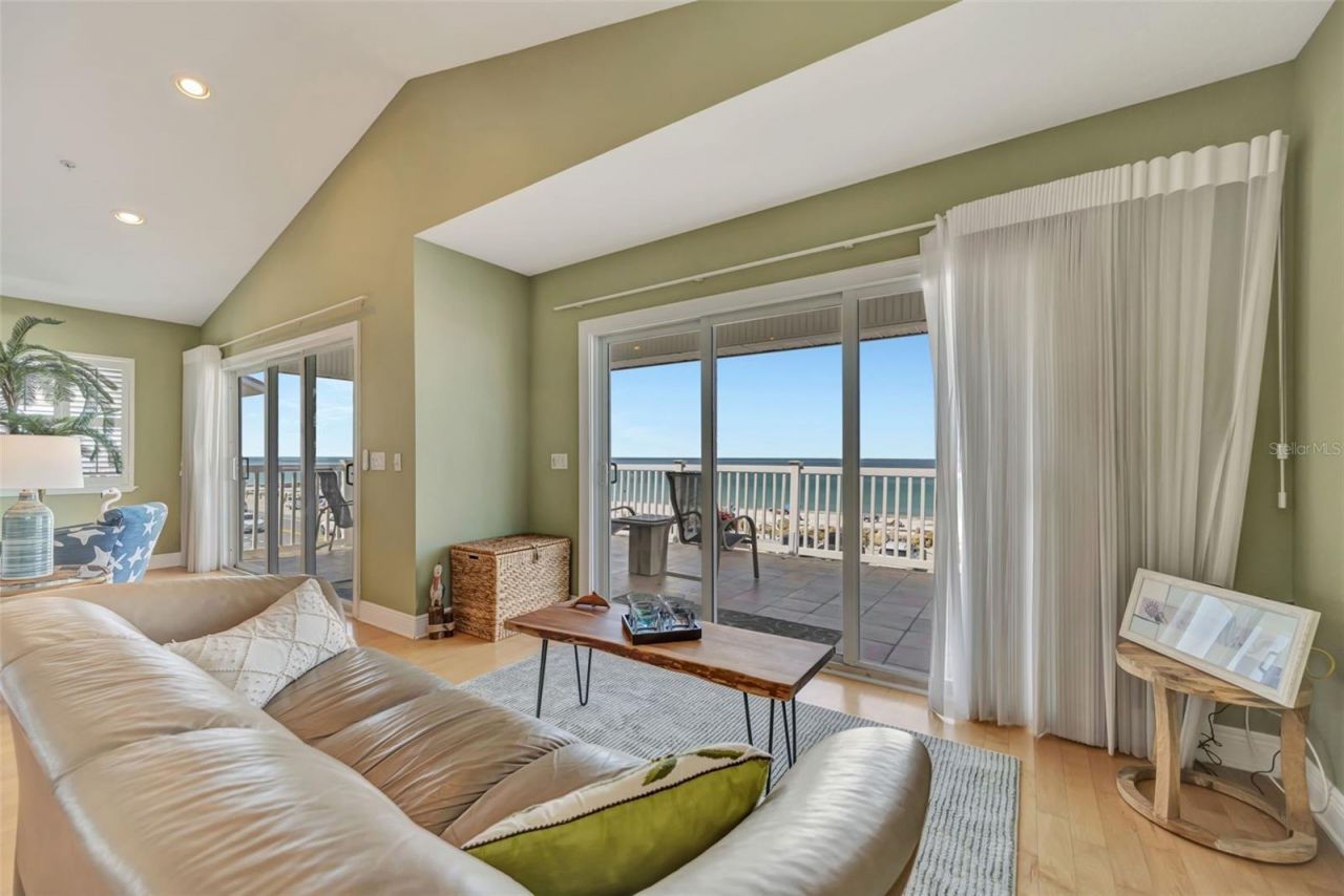 1105 Gulf Drive S, Unit 3, Bradenton Beach, FL 34217 Photo