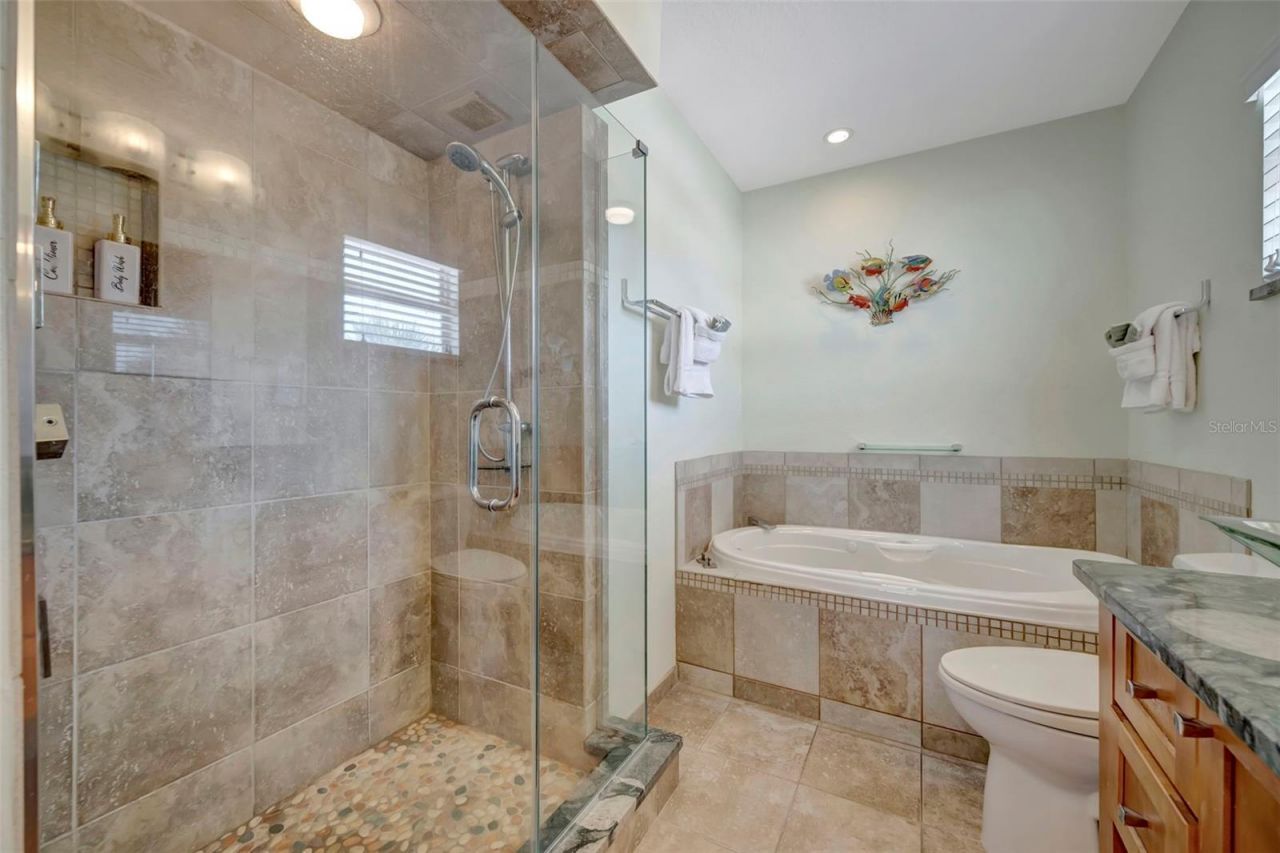 1105 Gulf Drive S, Unit 3, Bradenton Beach, FL 34217 Photo