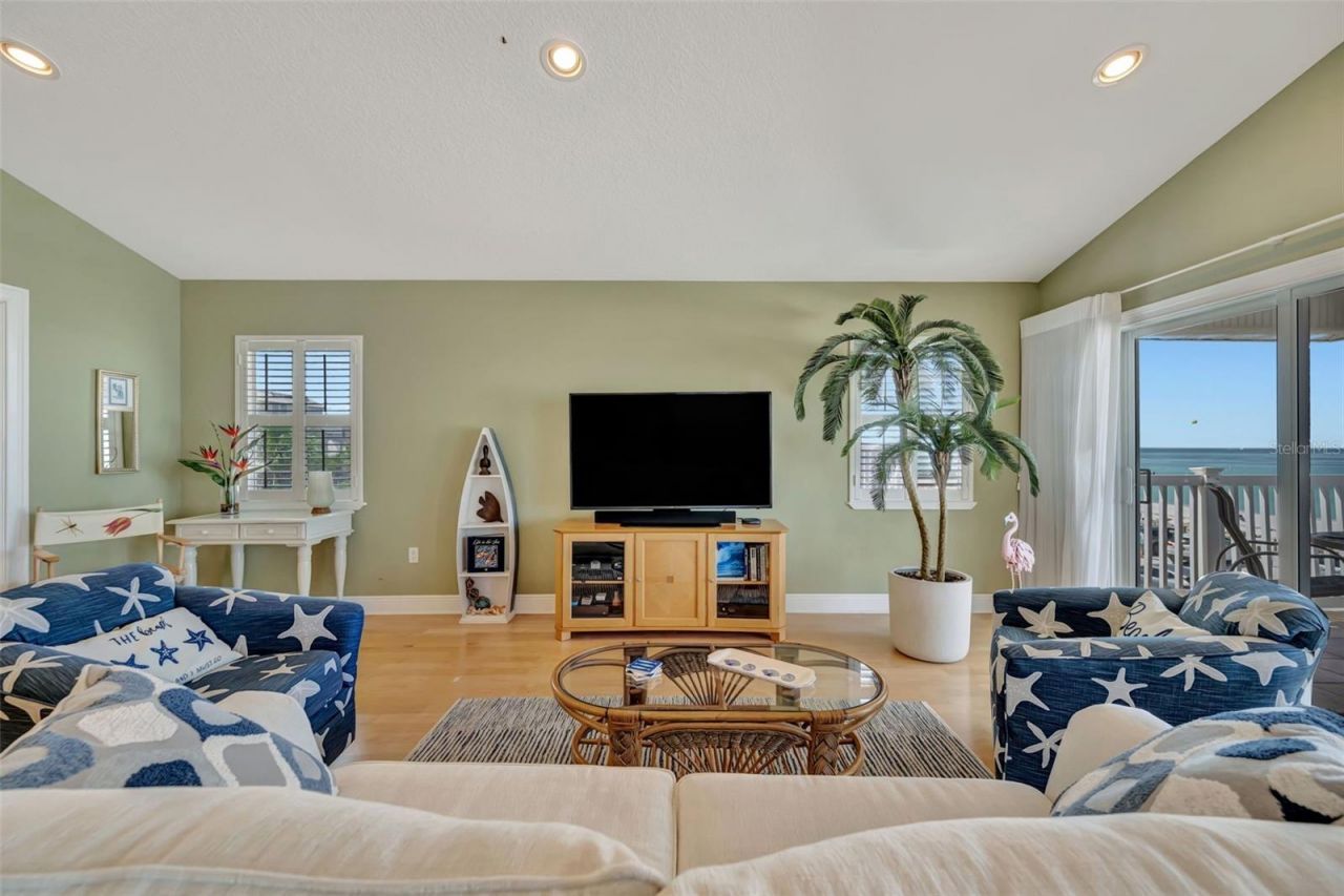 1105 Gulf Drive S, Unit 3, Bradenton Beach, FL 34217 Photo
