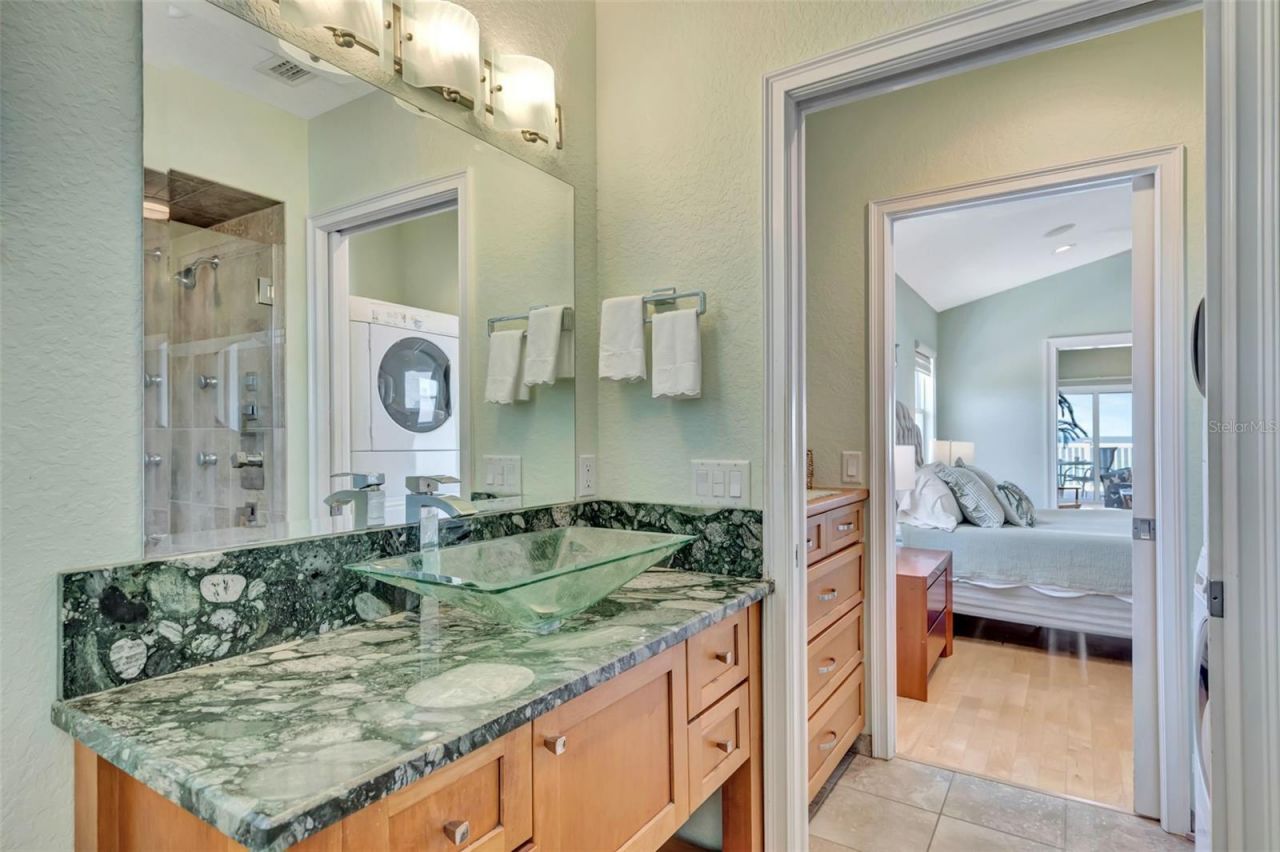 1105 Gulf Drive S, Unit 3, Bradenton Beach, FL 34217 Photo
