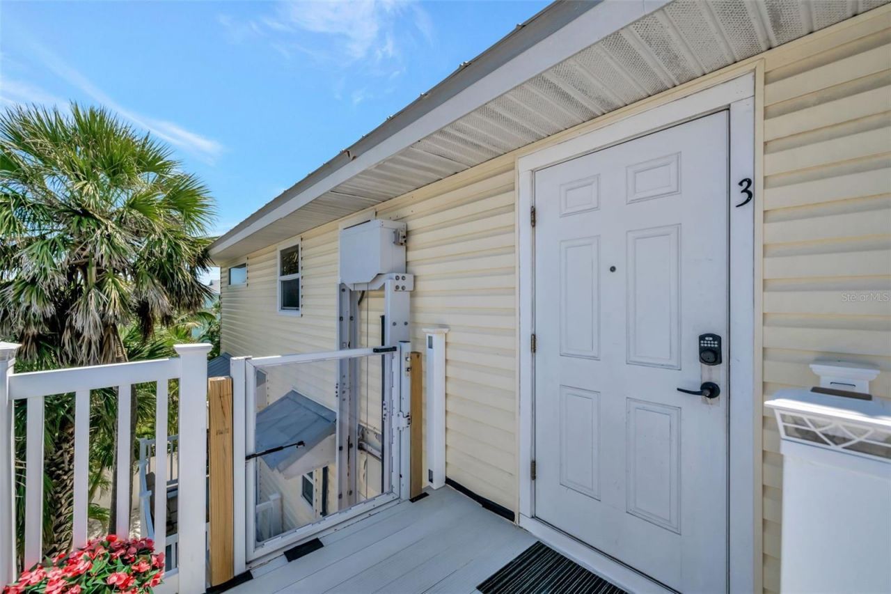 1105 Gulf Drive S, Unit 3, Bradenton Beach, FL 34217 Photo