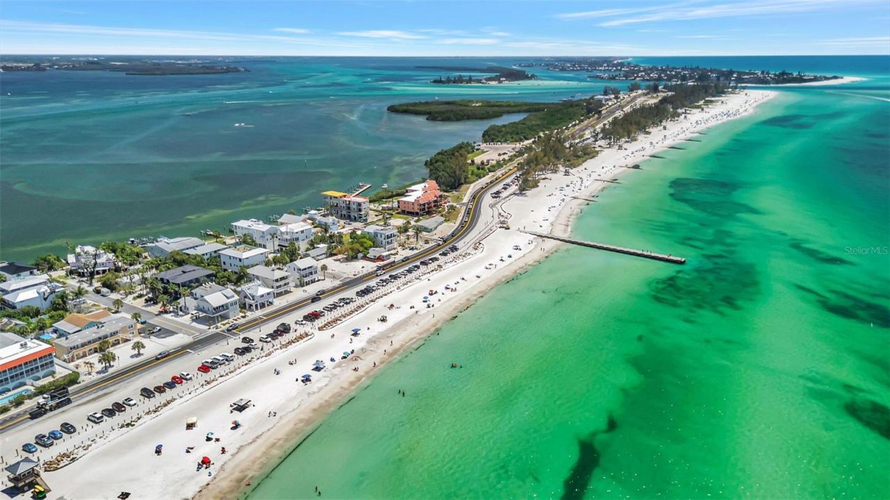 1105 Gulf Drive S, Unit 3, Bradenton Beach, FL 34217 Photo