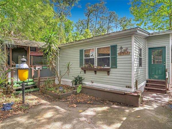 27912 LAKE AVENUE , PAISLEY, FL 32767