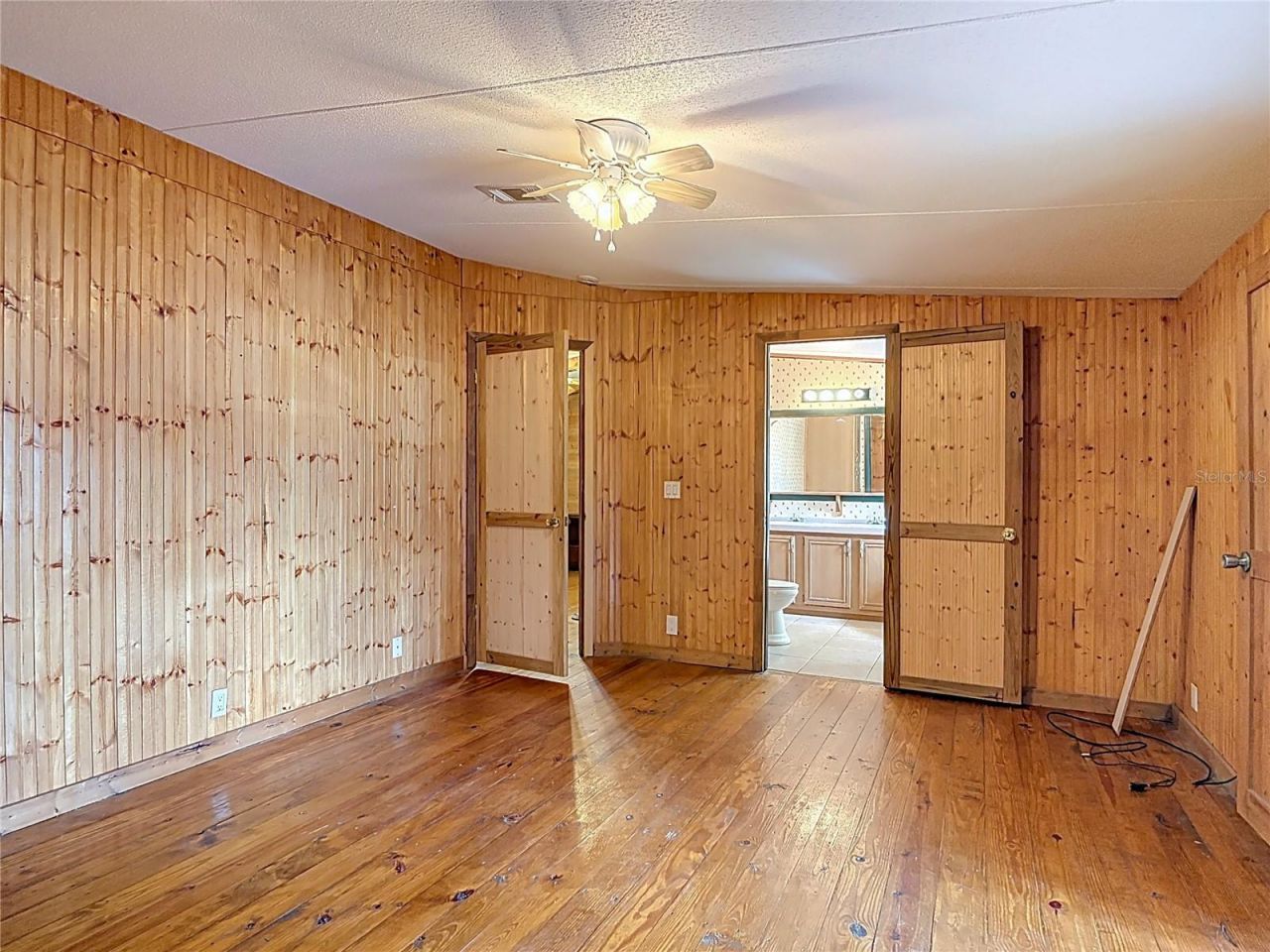 27912 Lake Avenue , Paisley, FL 32767 Photo