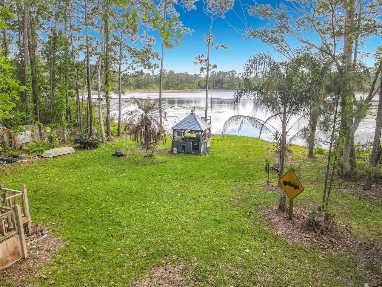 27912 Lake Avenue , Paisley, FL 32767 Photo