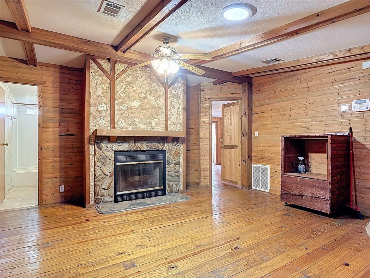 27912 Lake Avenue , Paisley, FL 32767 Photo