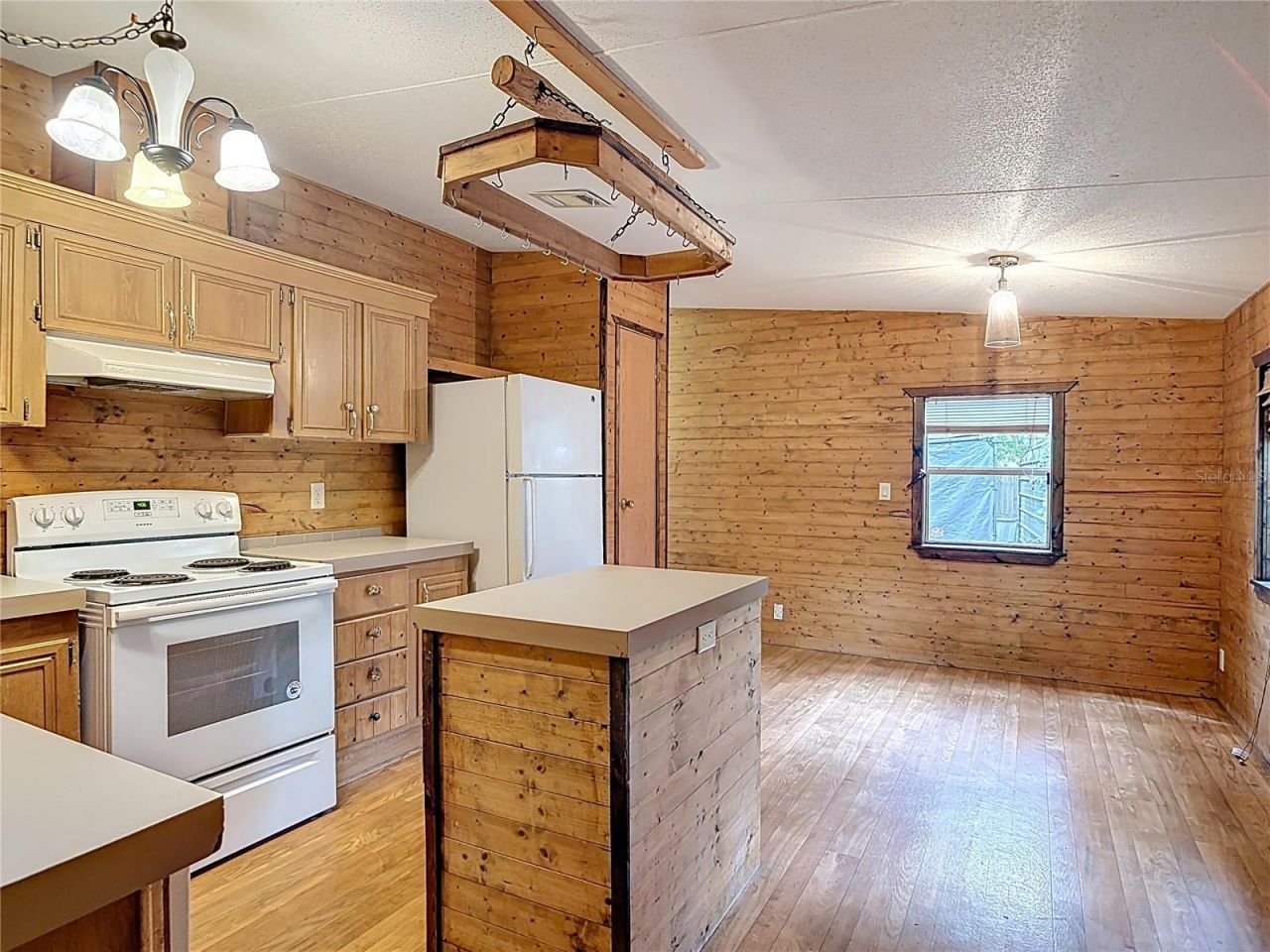 27912 Lake Avenue , Paisley, FL 32767 Photo