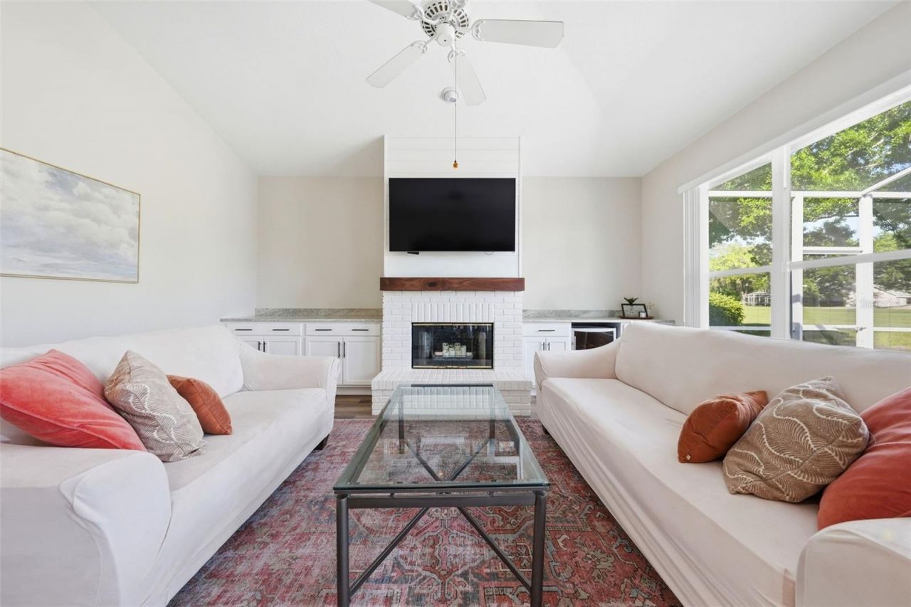 1941 Citrus Court , Mount Dora, FL 32757 Photo