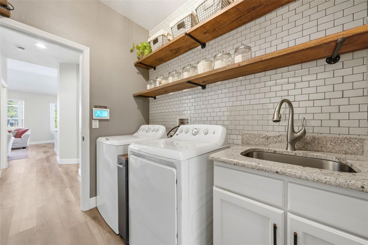 1941 Citrus Court , Mount Dora, FL 32757 Photo