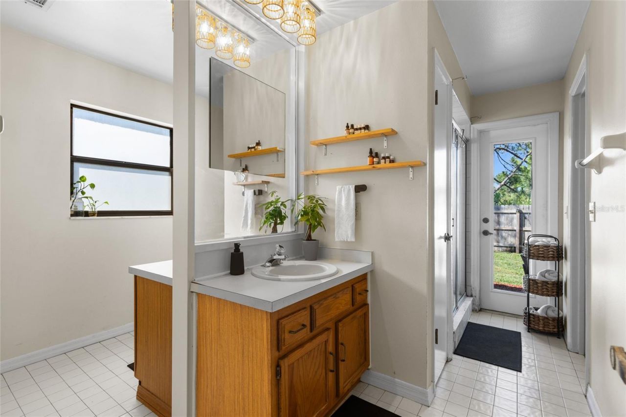 3815 Ironwedge Drive , Orlando, FL 32808 Photo