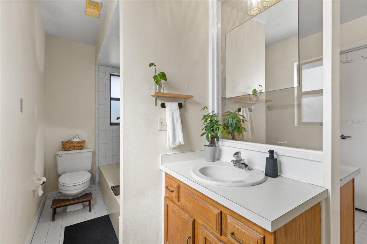 3815 Ironwedge Drive , Orlando, FL 32808 Photo