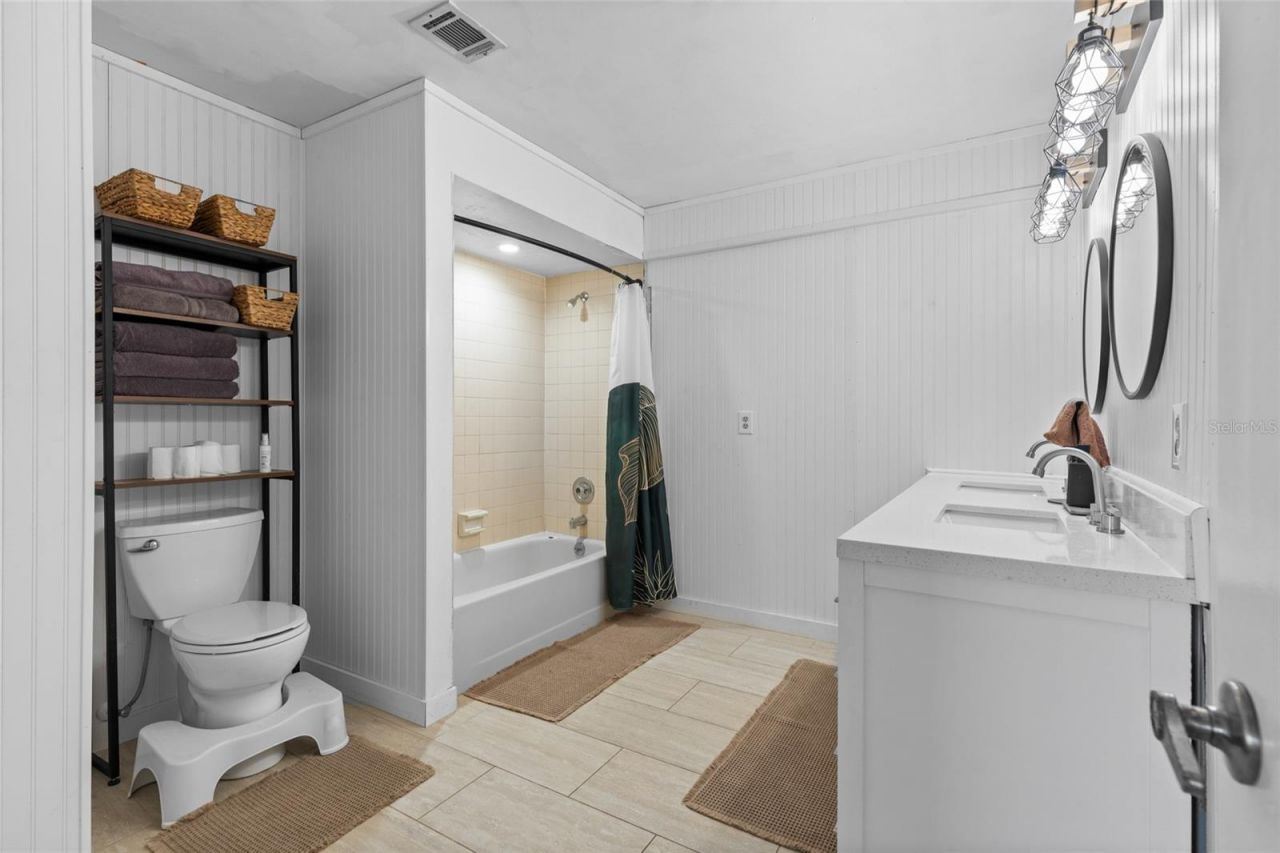 3815 Ironwedge Drive , Orlando, FL 32808 Photo