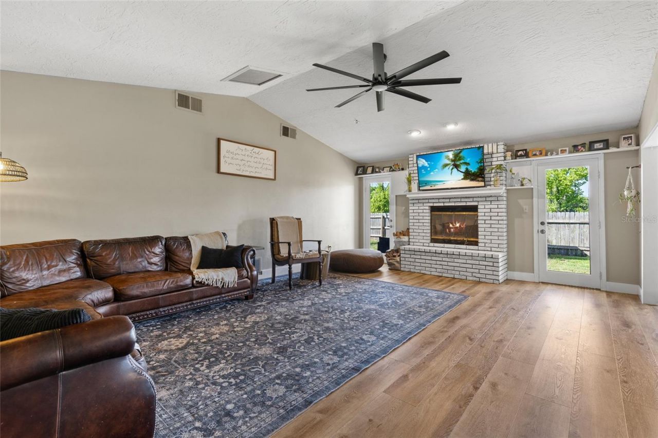 3815 Ironwedge Drive , Orlando, FL 32808 Photo