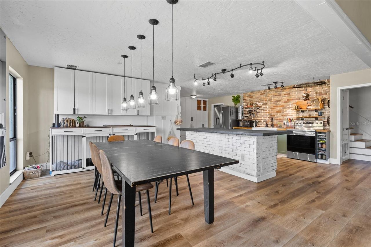 3815 Ironwedge Drive , Orlando, FL 32808 Photo