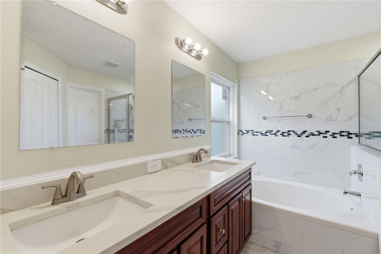 4207 Andover Cay Boulevard, Orlando, FL 32825 Photo