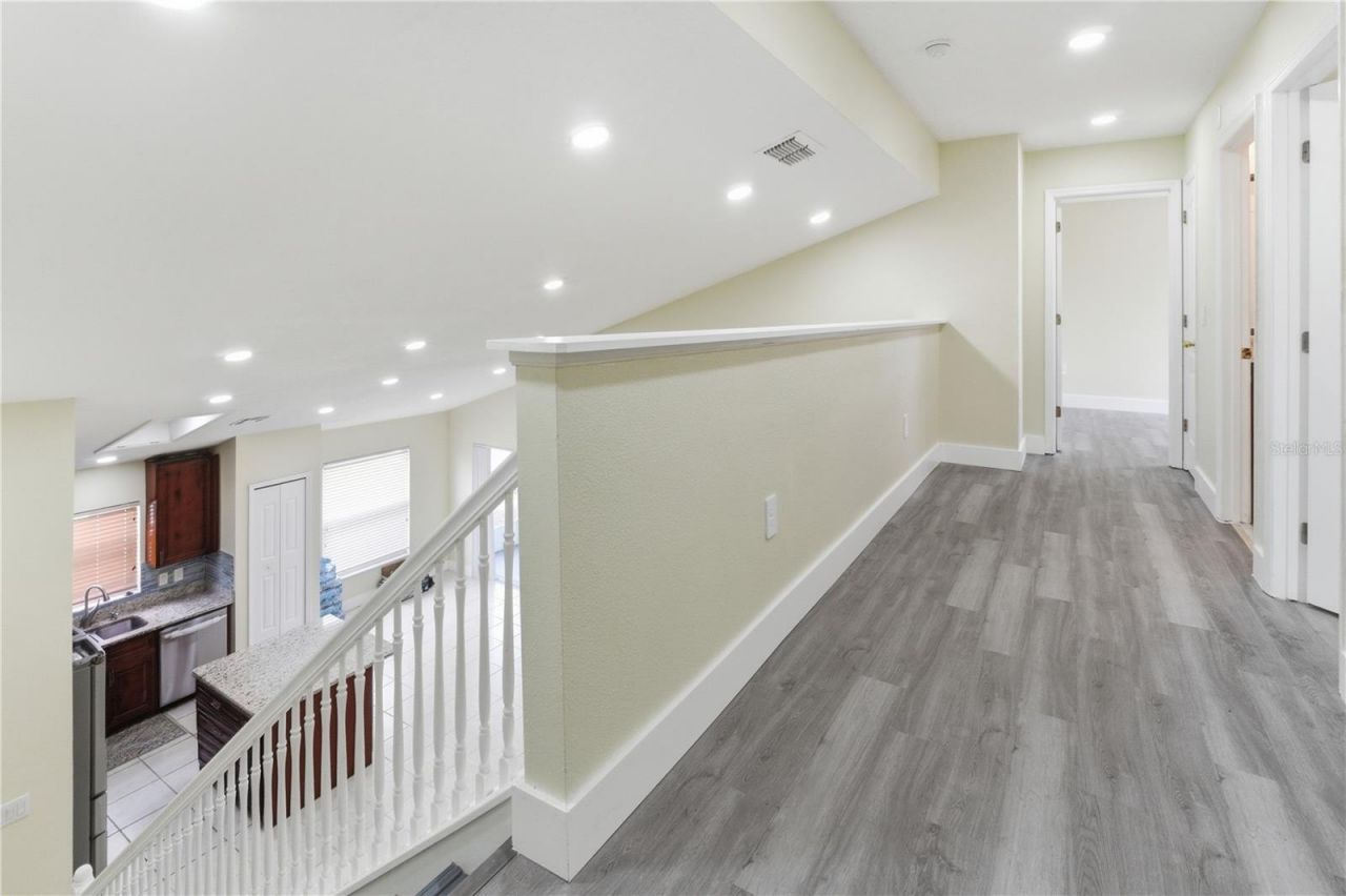 4207 Andover Cay Boulevard, Orlando, FL 32825 Photo