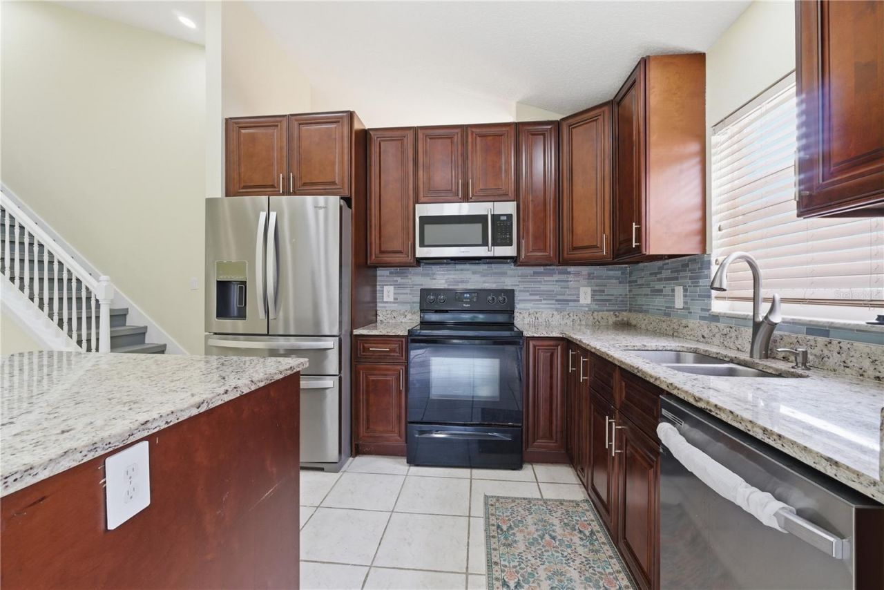 4207 Andover Cay Boulevard, Orlando, FL 32825 Photo