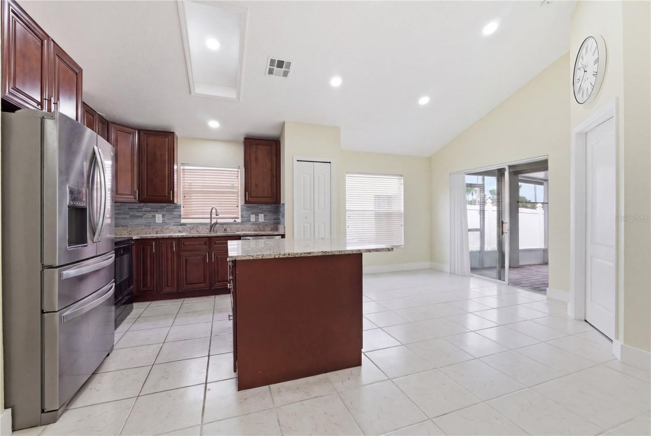 4207 Andover Cay Boulevard, Orlando, FL 32825 Photo