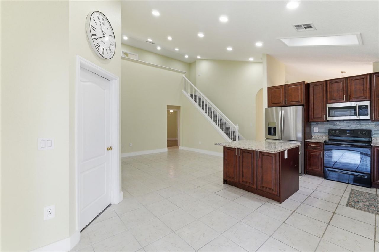 4207 Andover Cay Boulevard, Orlando, FL 32825 Photo