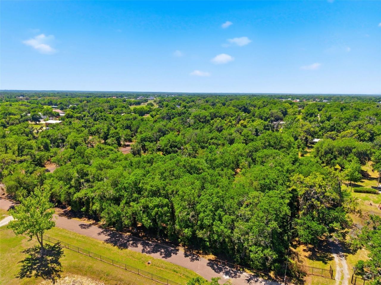 19084 Red Bird Lane , Lot #LOT 5, Lithia, FL 33547 Photo