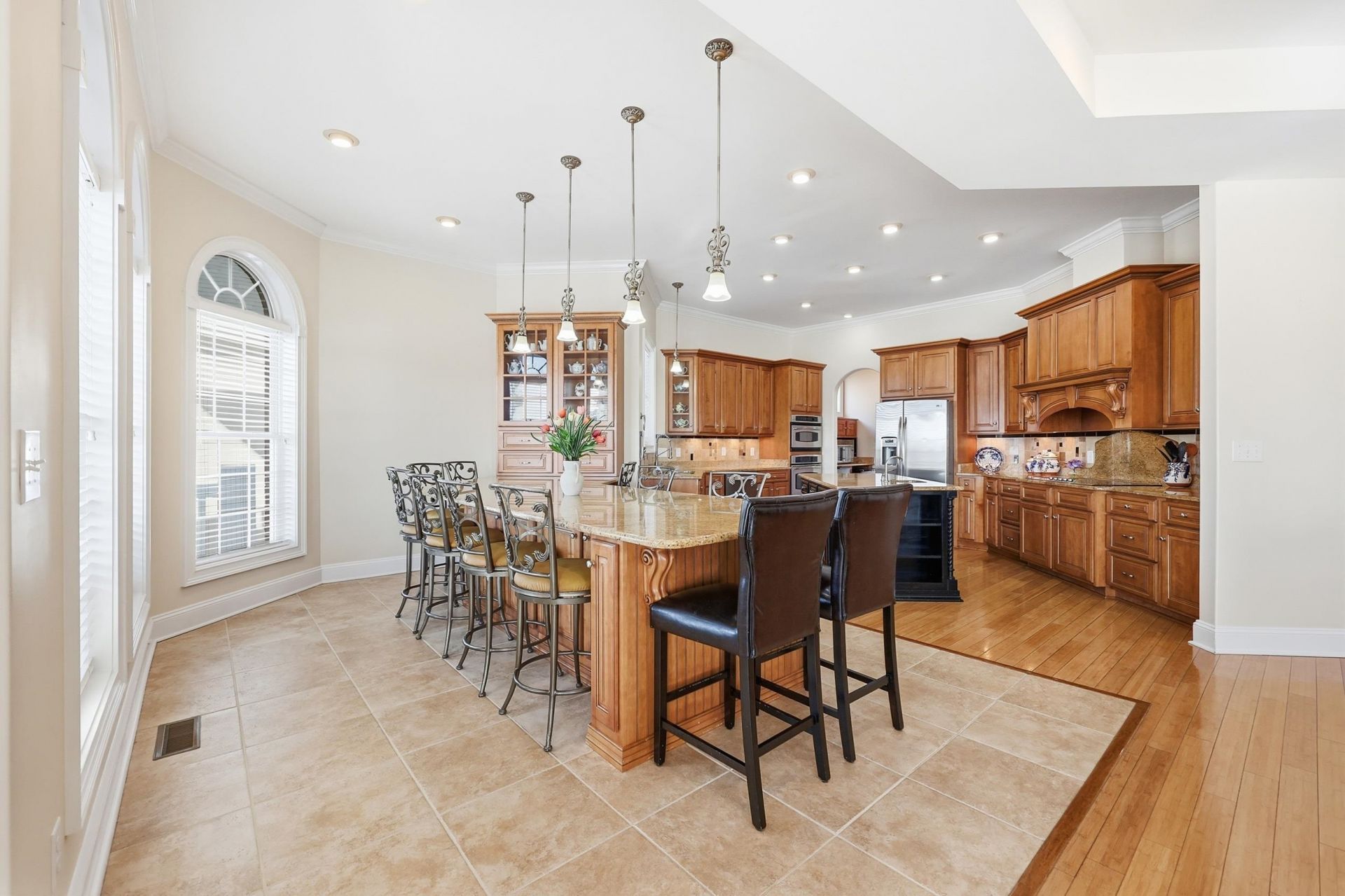 816 Waterton Ave. Photo 17