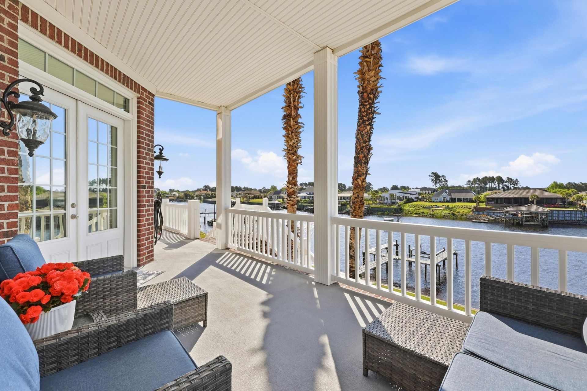 816 Waterton Ave. Photo 20