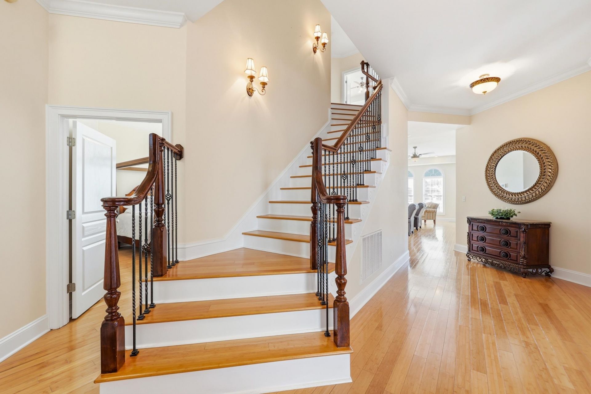 816 Waterton Ave. Photo 21