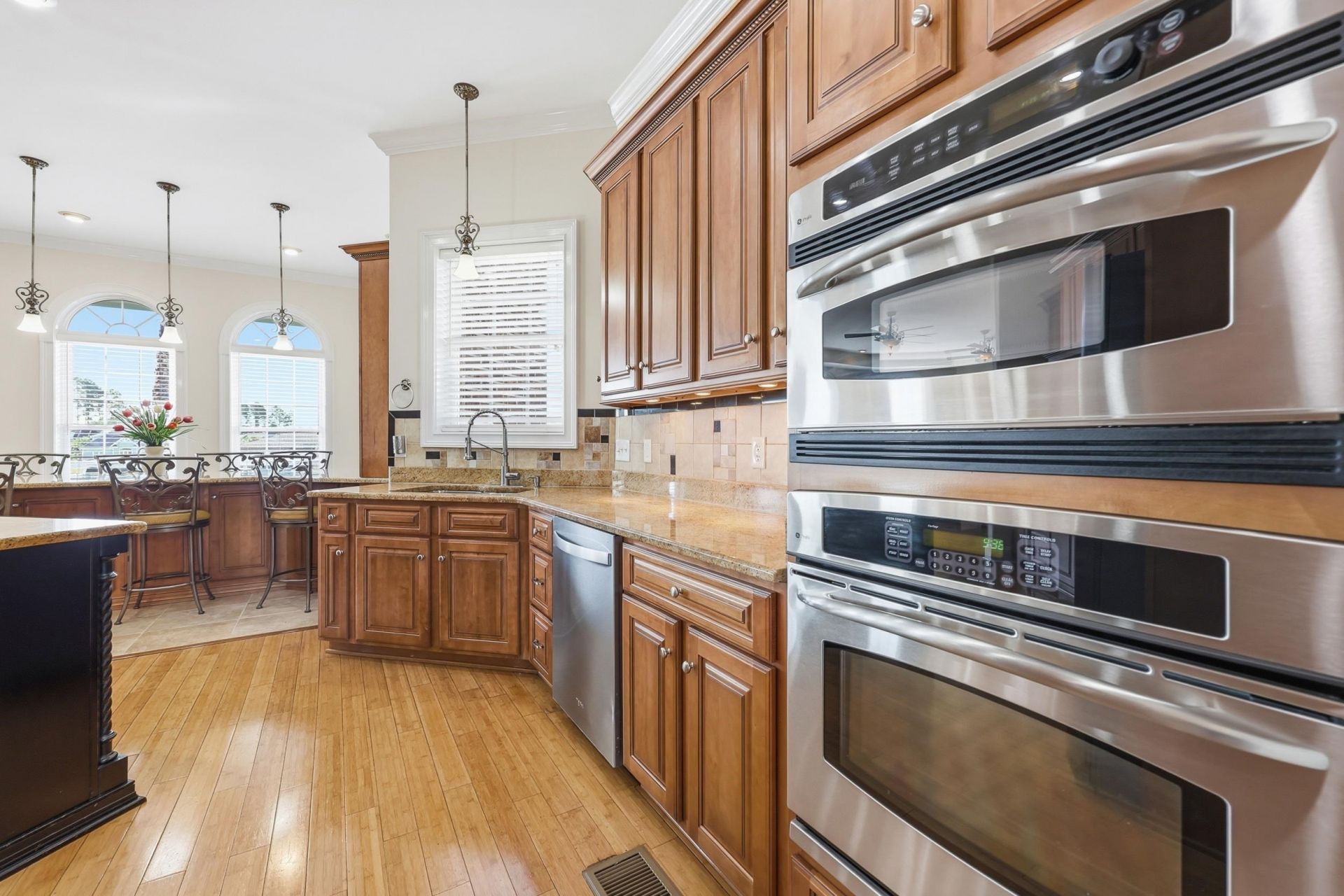 816 Waterton Ave. Photo 25