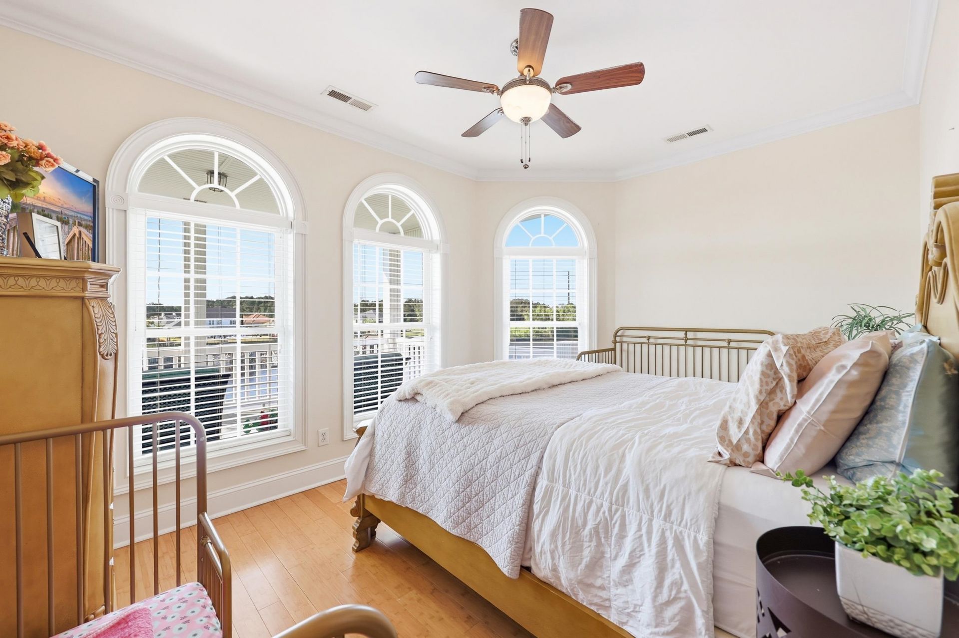 816 Waterton Ave. Photo 36