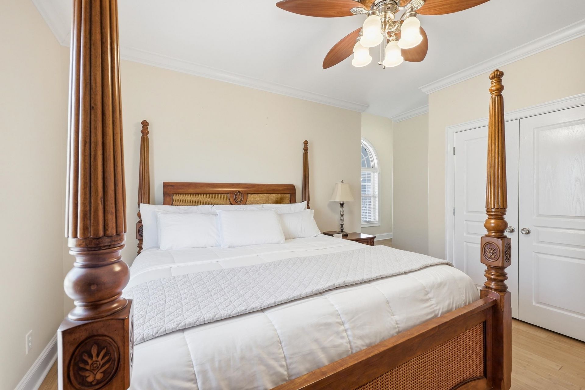 816 Waterton Ave. Photo 37