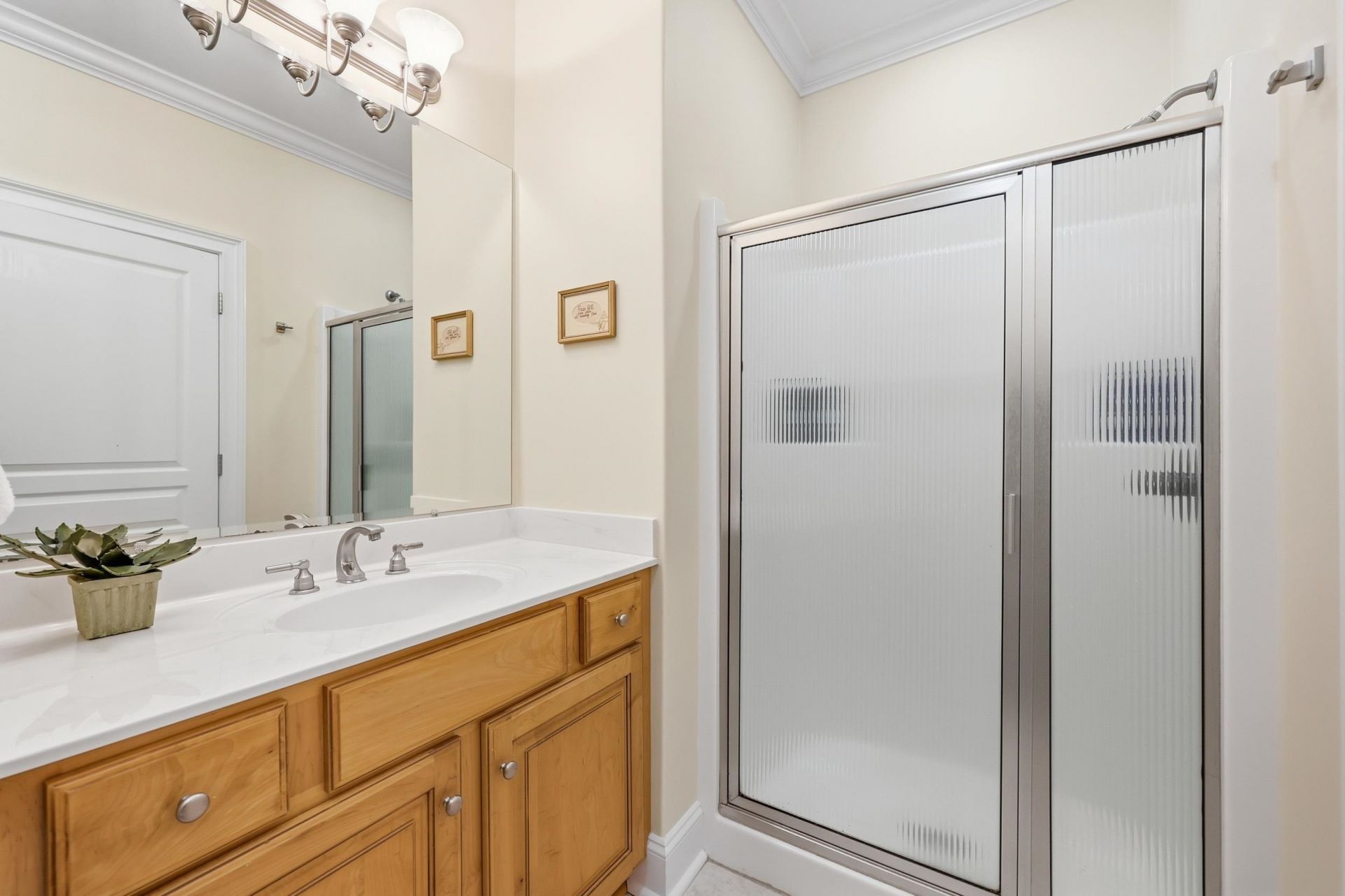 816 Waterton Ave. Photo 38