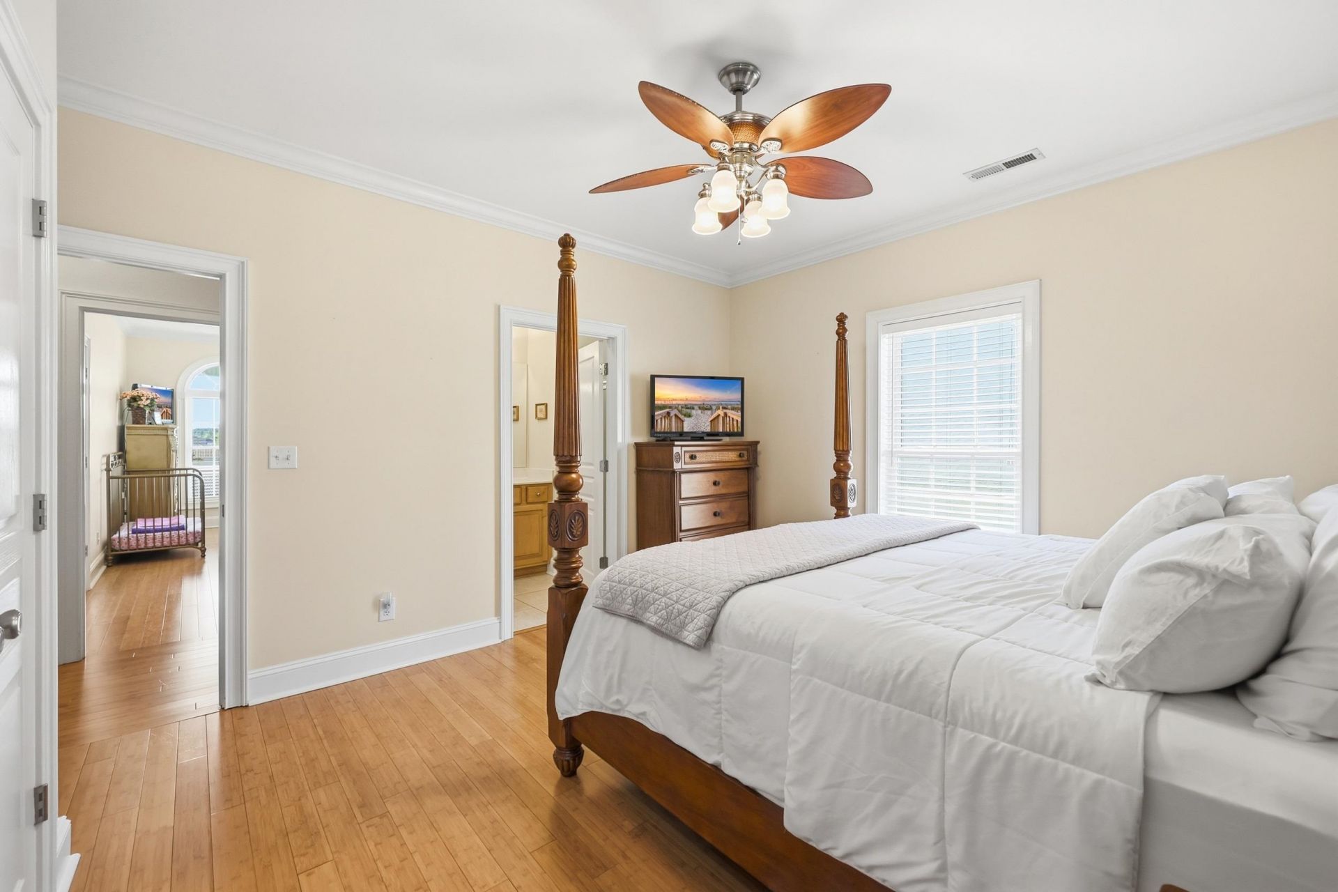 816 Waterton Ave. Photo 39