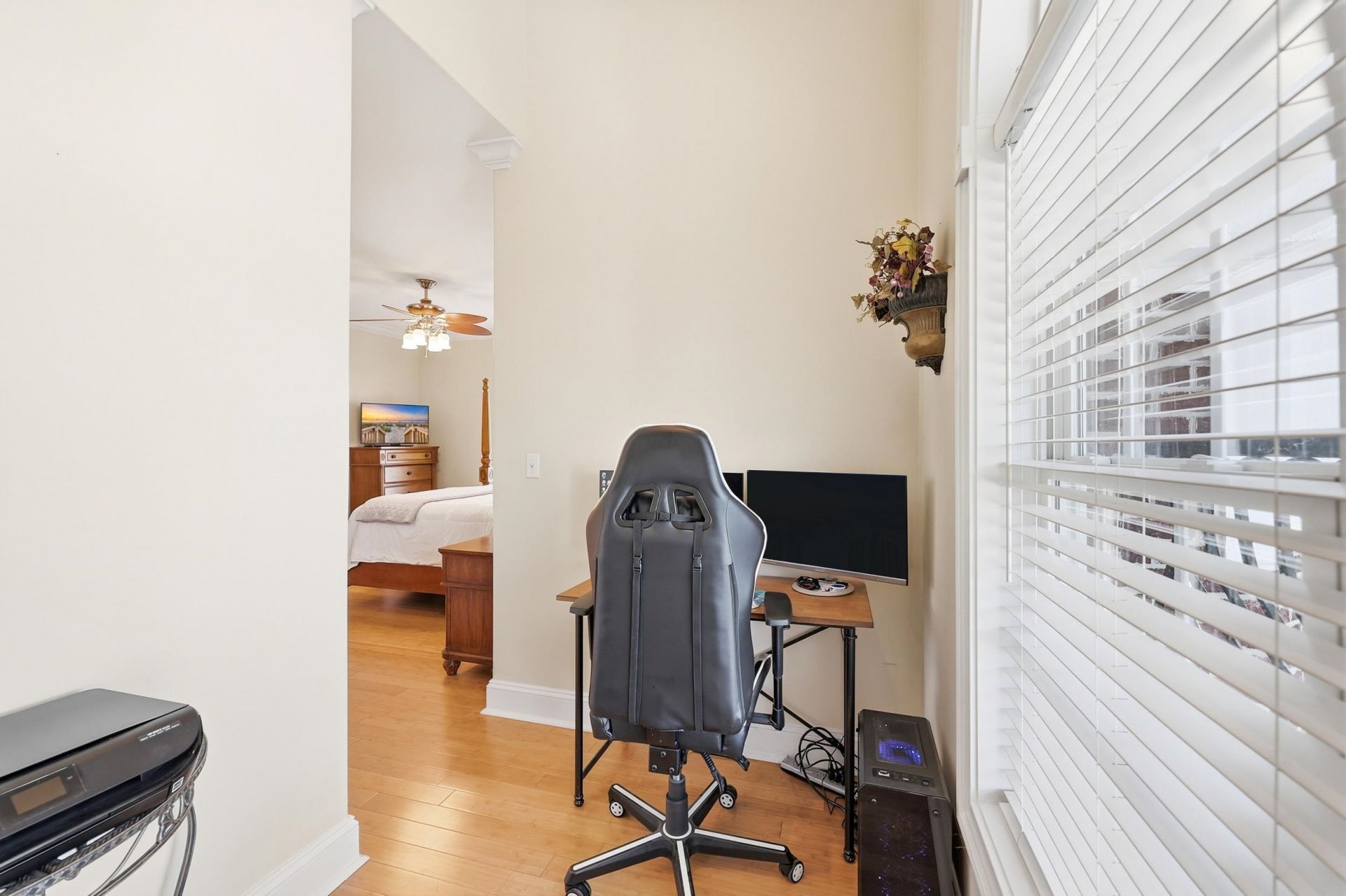 816 Waterton Ave. Photo 40