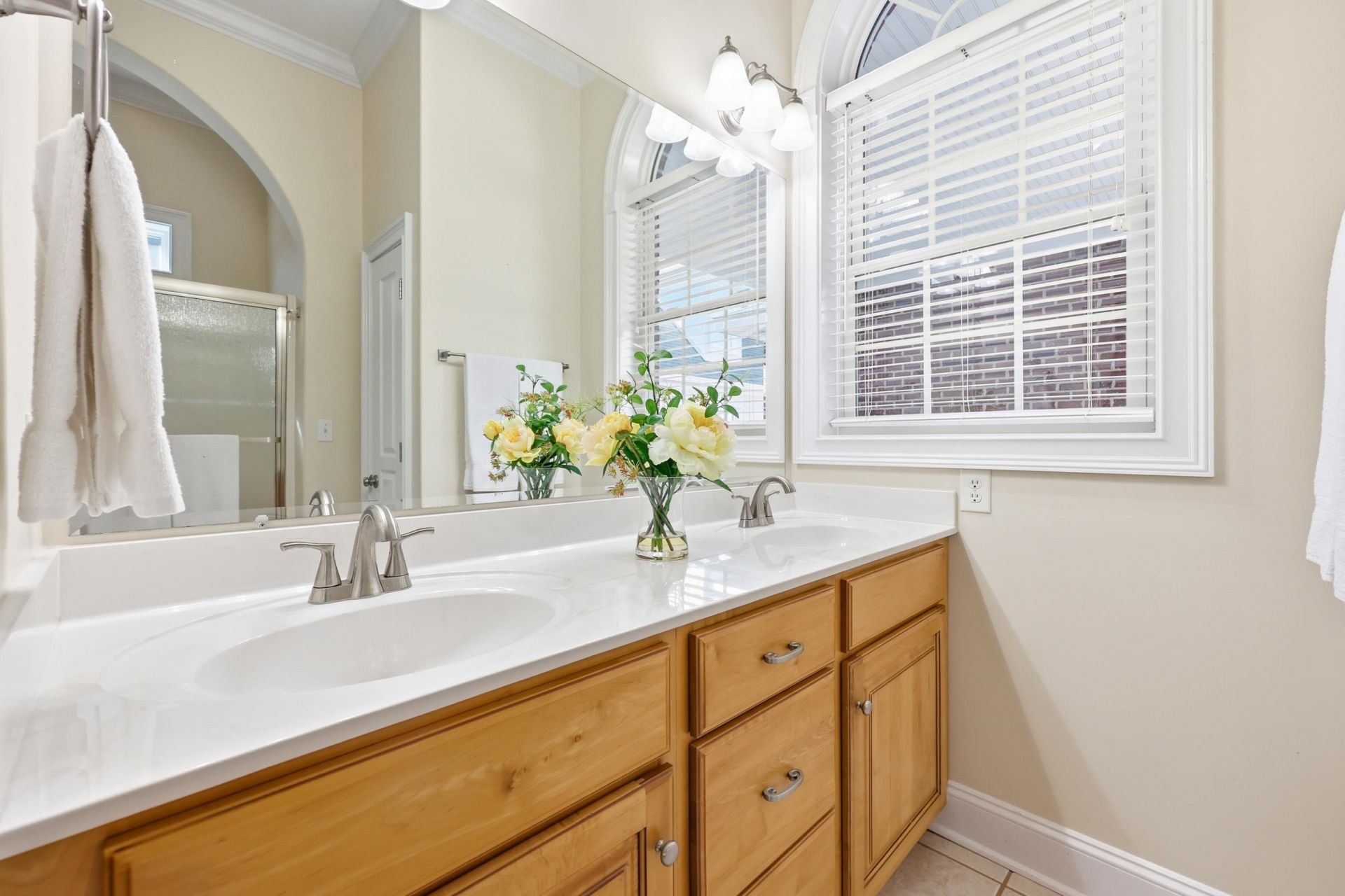 816 Waterton Ave. Photo 45