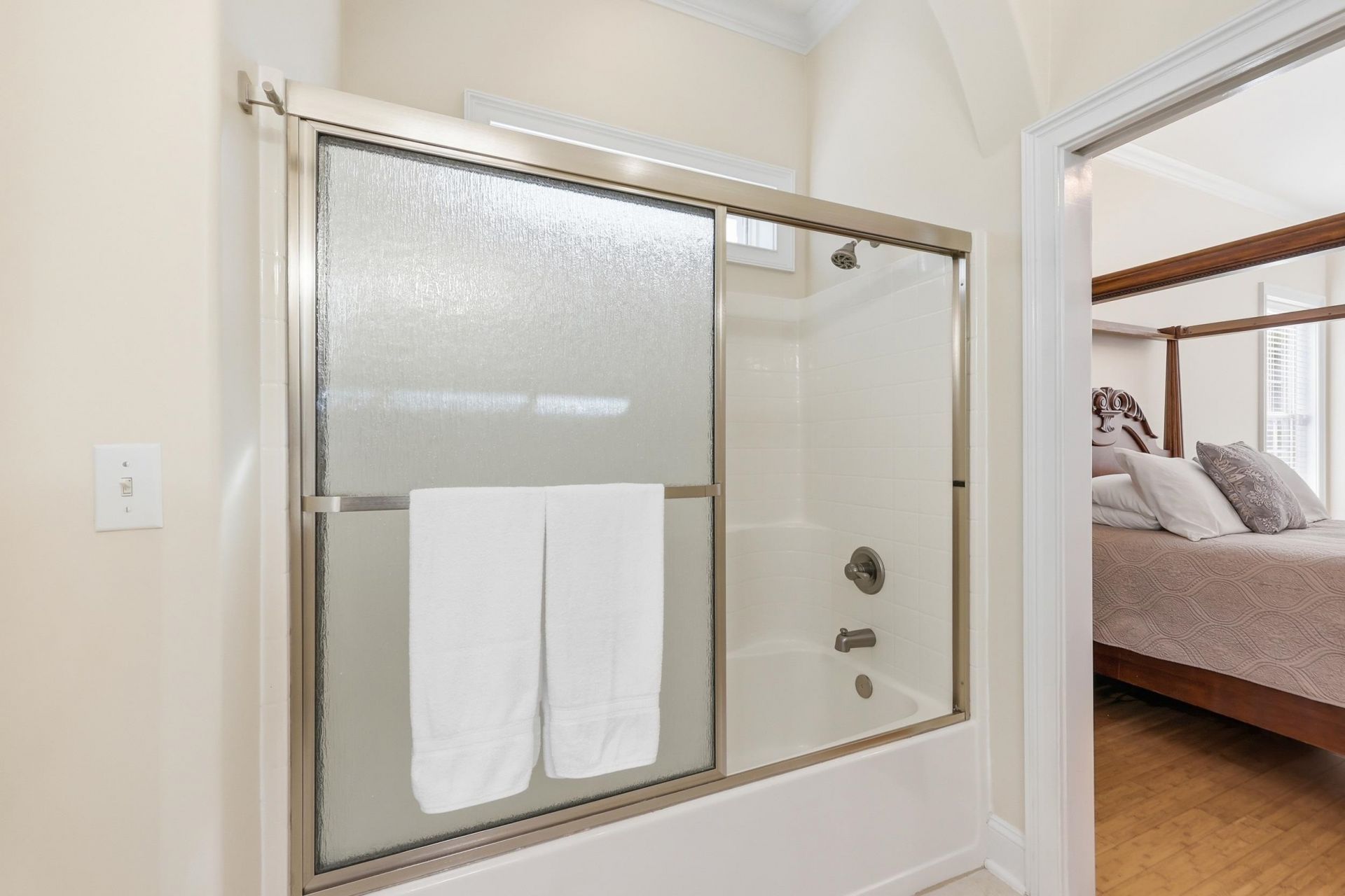 816 Waterton Ave. Photo 46