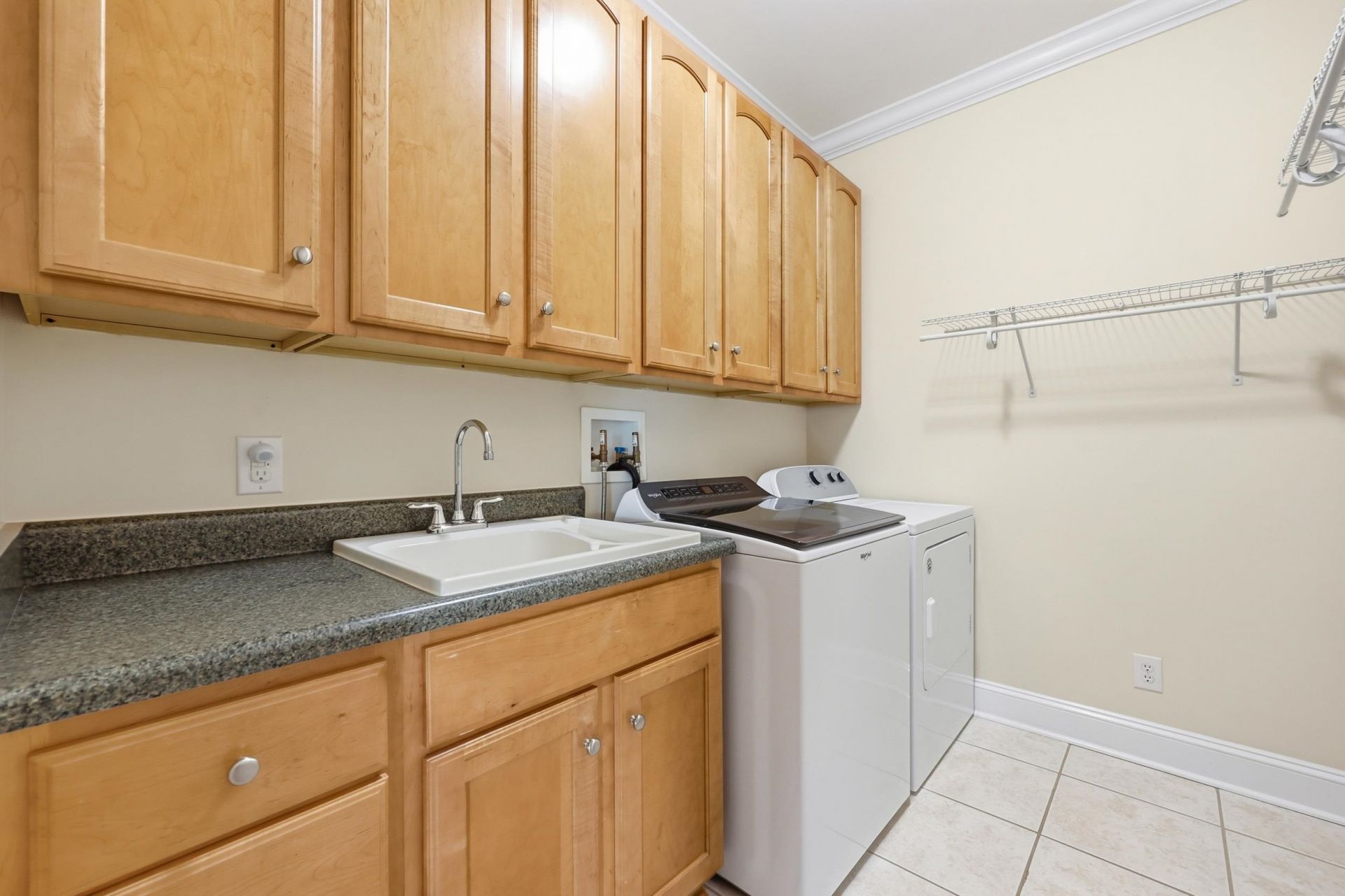 816 Waterton Ave. Photo 51