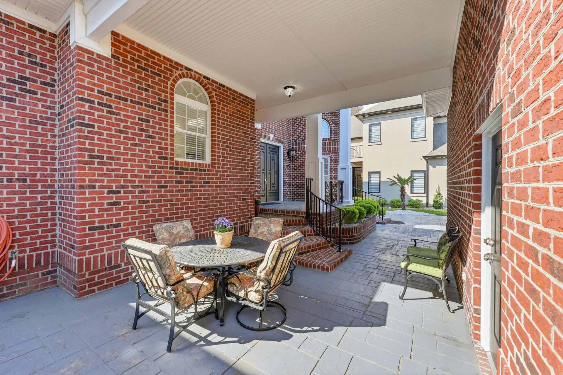 816 Waterton Ave. Photo 53