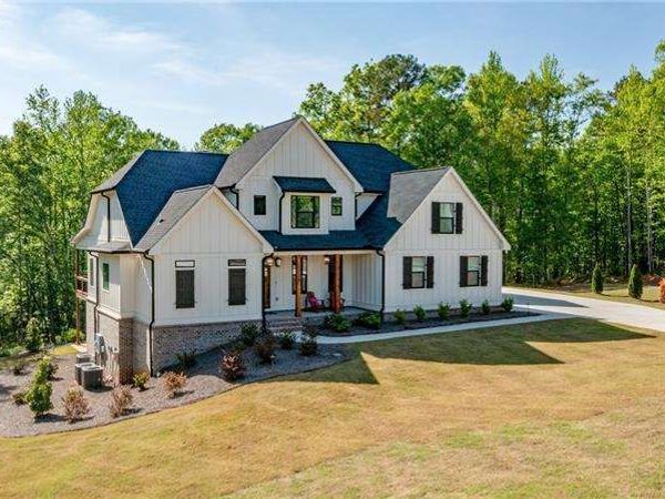 1738 Lullwater Lane, Bogart, GA 30622